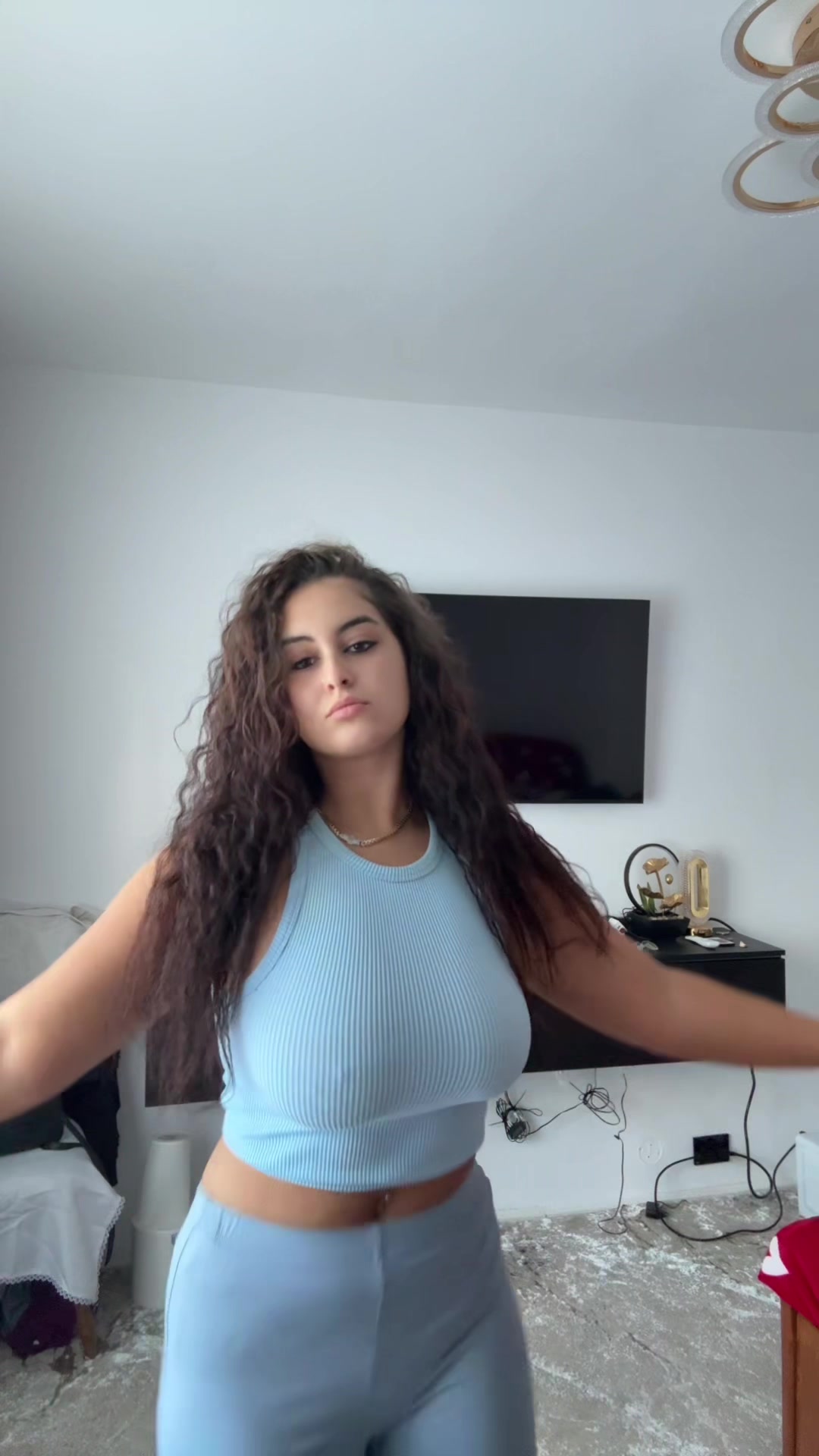 @𝓐𝓷𝓭𝓻𝓮𝓮𝓪