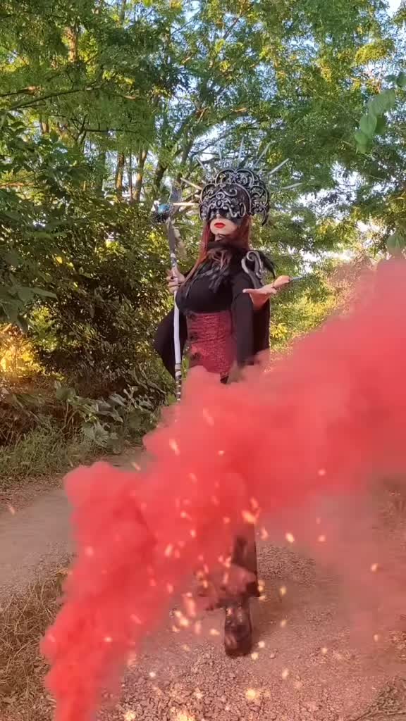 @Lilia Flammeus - Goth girl