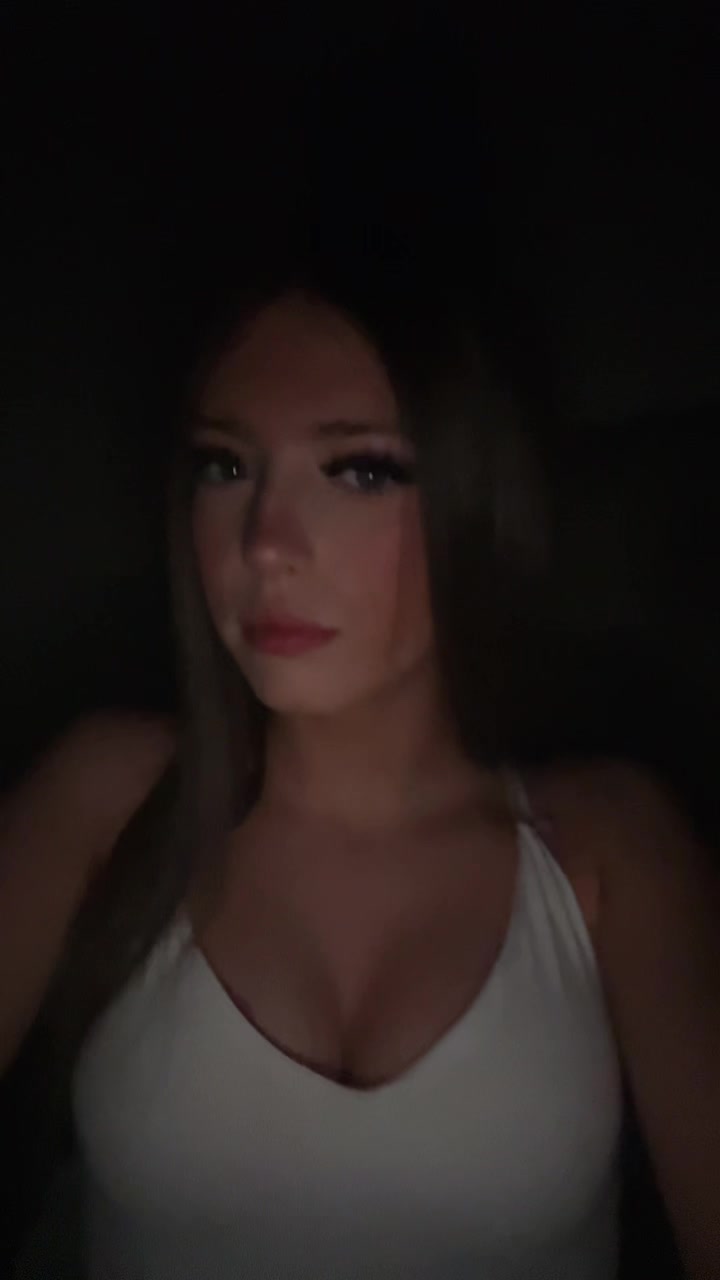 @Ella