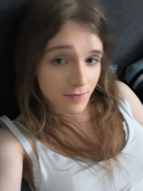 @Laurababyemily