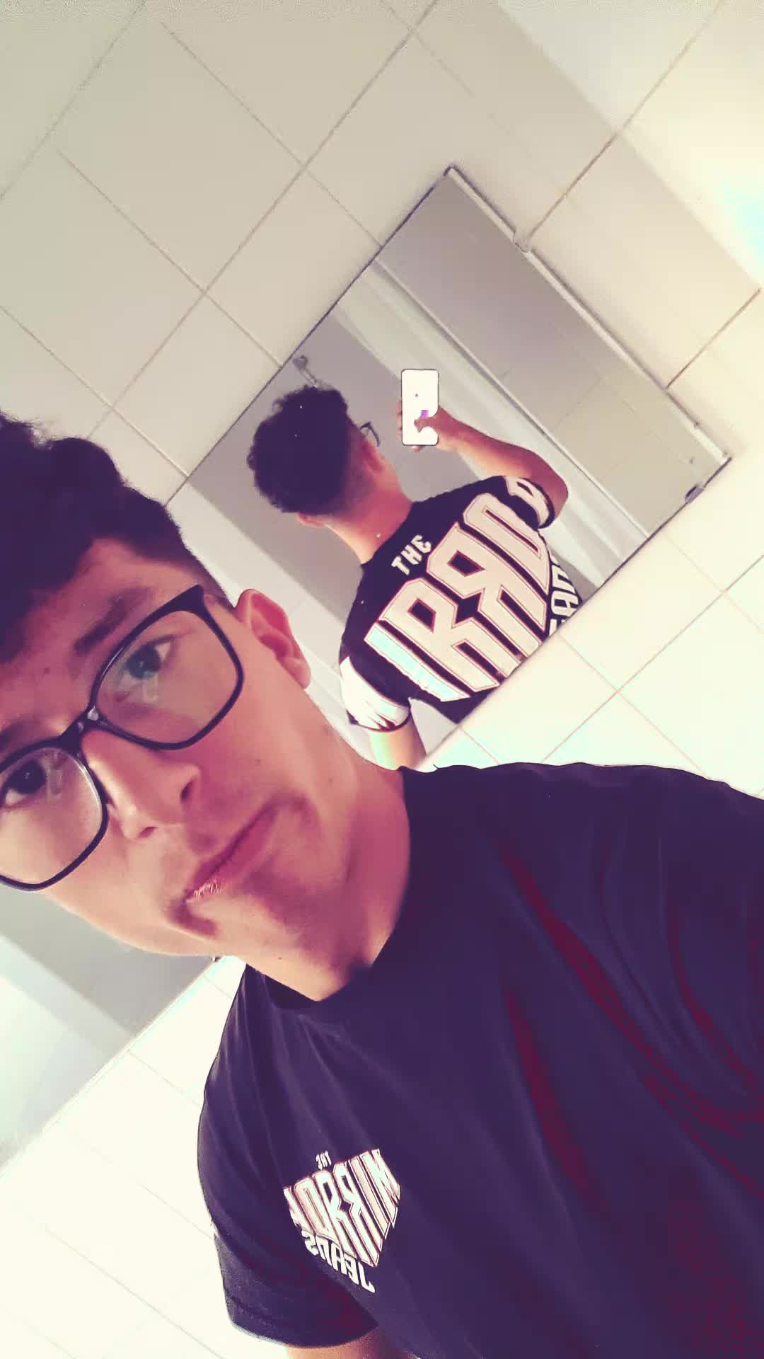 @_dezsoofficial_