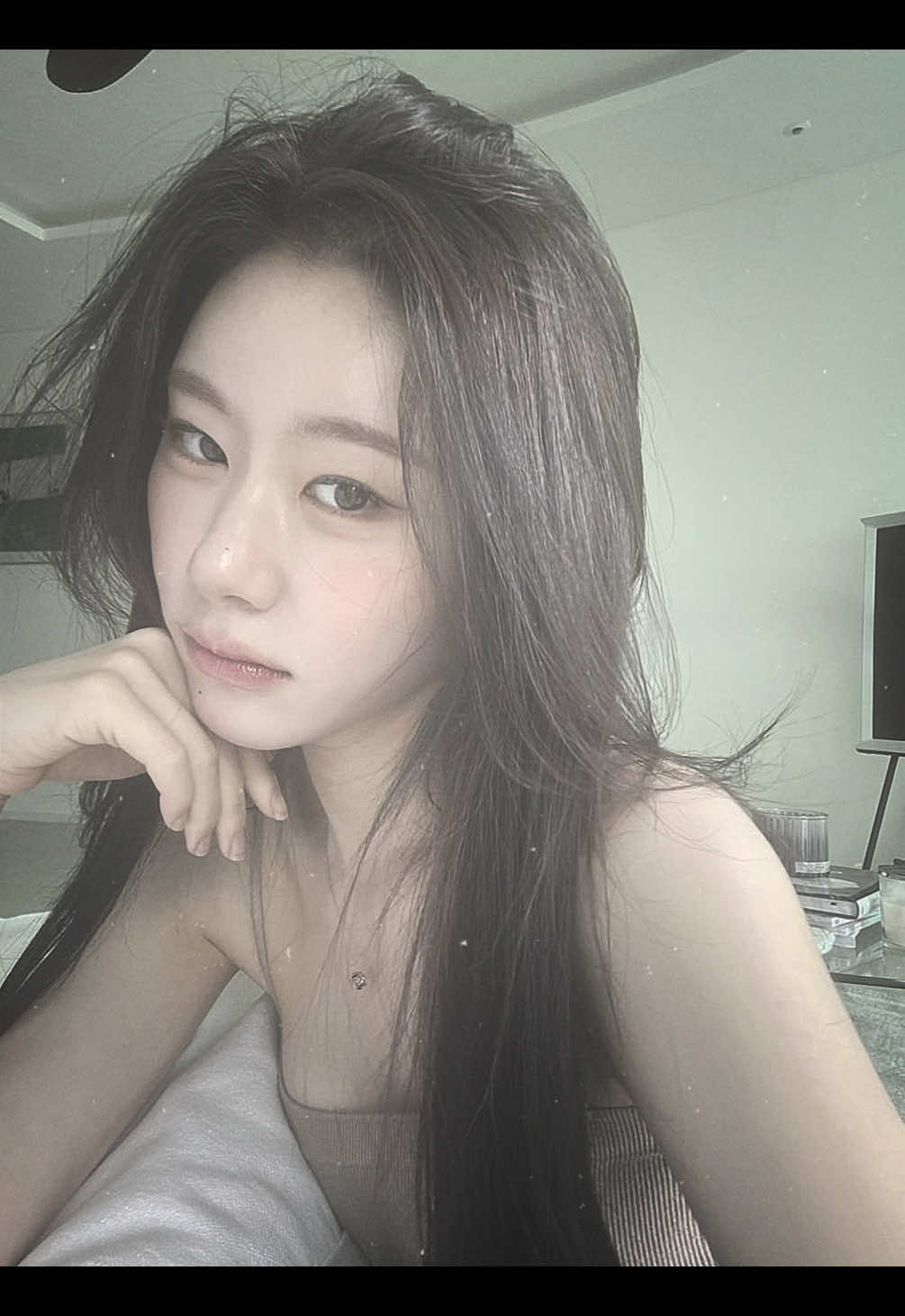 @𝒻 ᥫ᭡