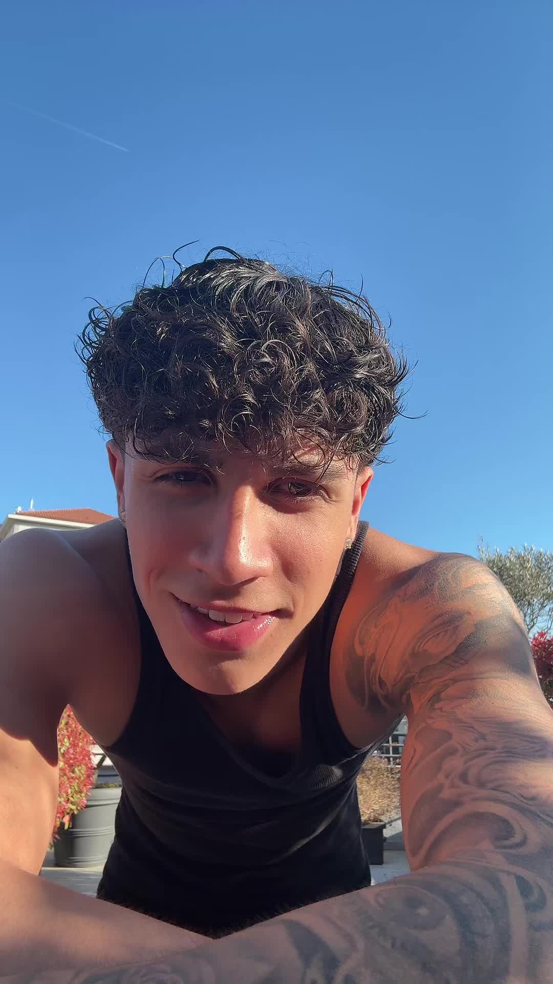 @L E O N A R D O🦚