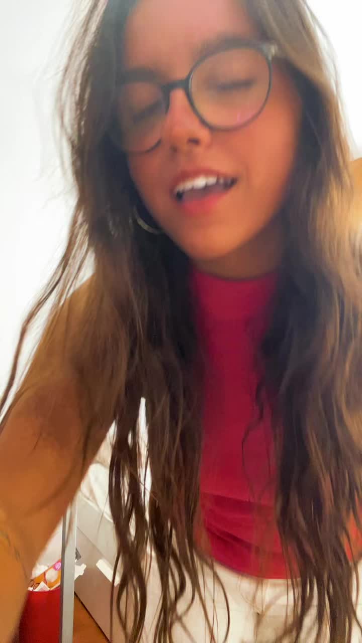 @CLARA MOLINA