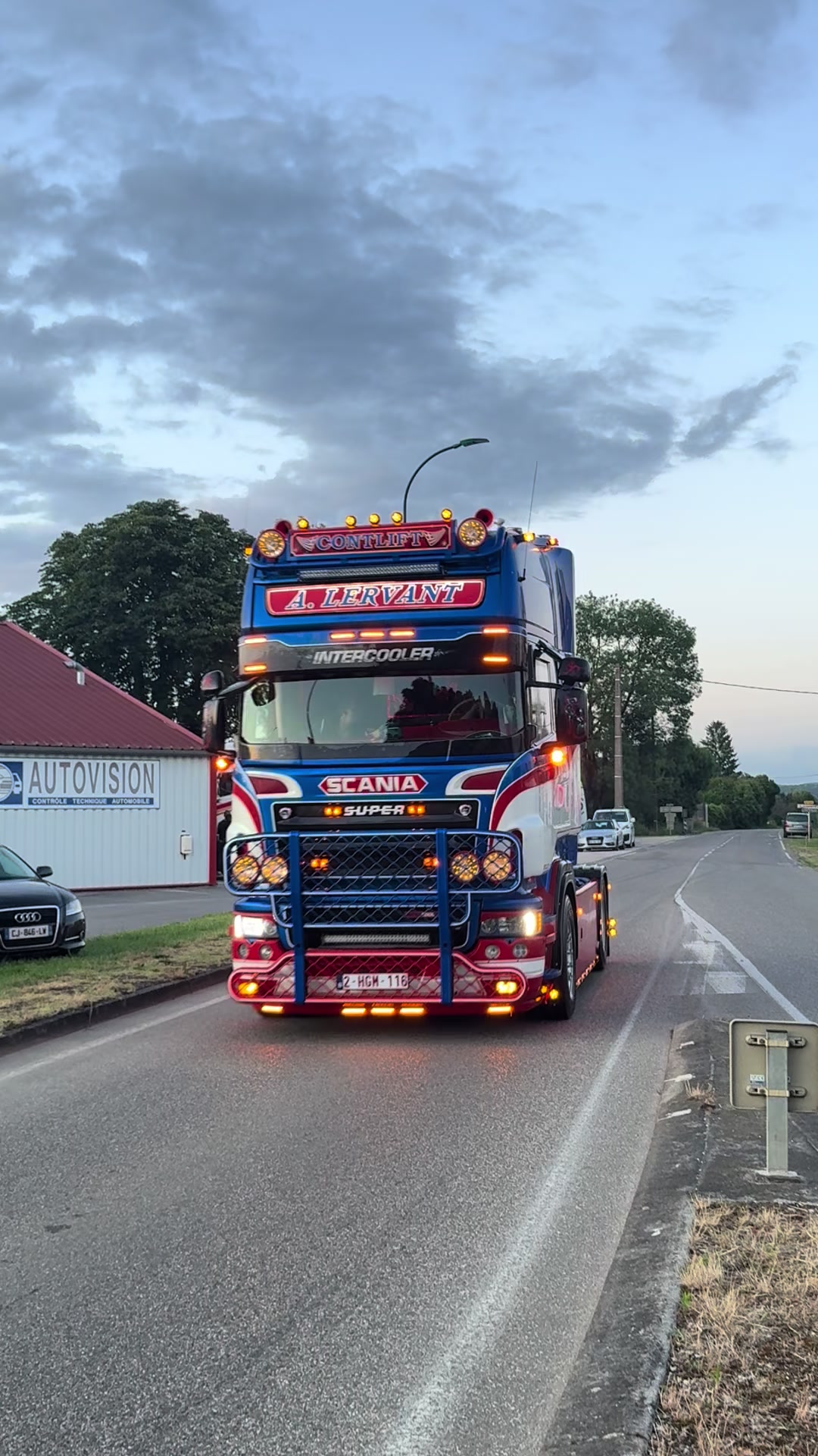 @Drozlucas🇨🇭/🚛🚨🇳🇱🇳🇱