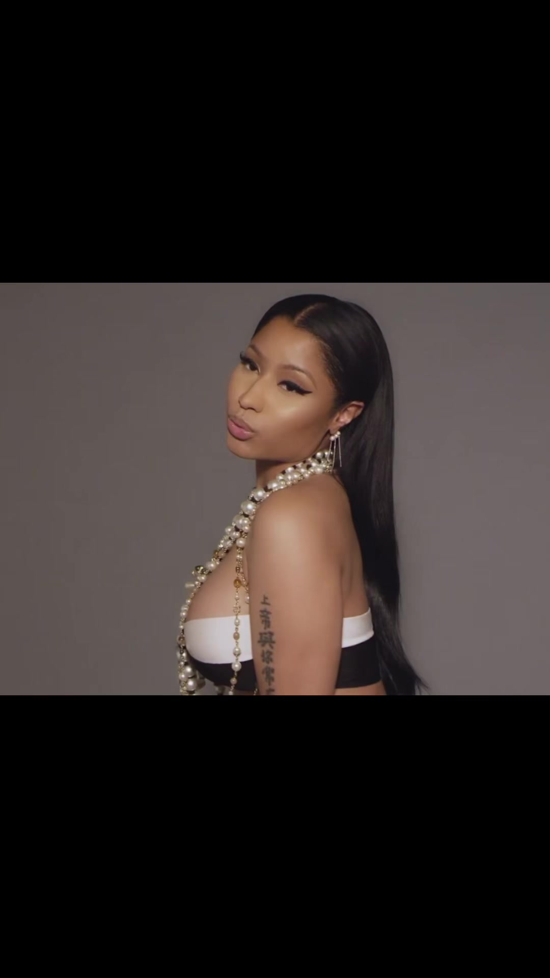 @BARBZ FENDI