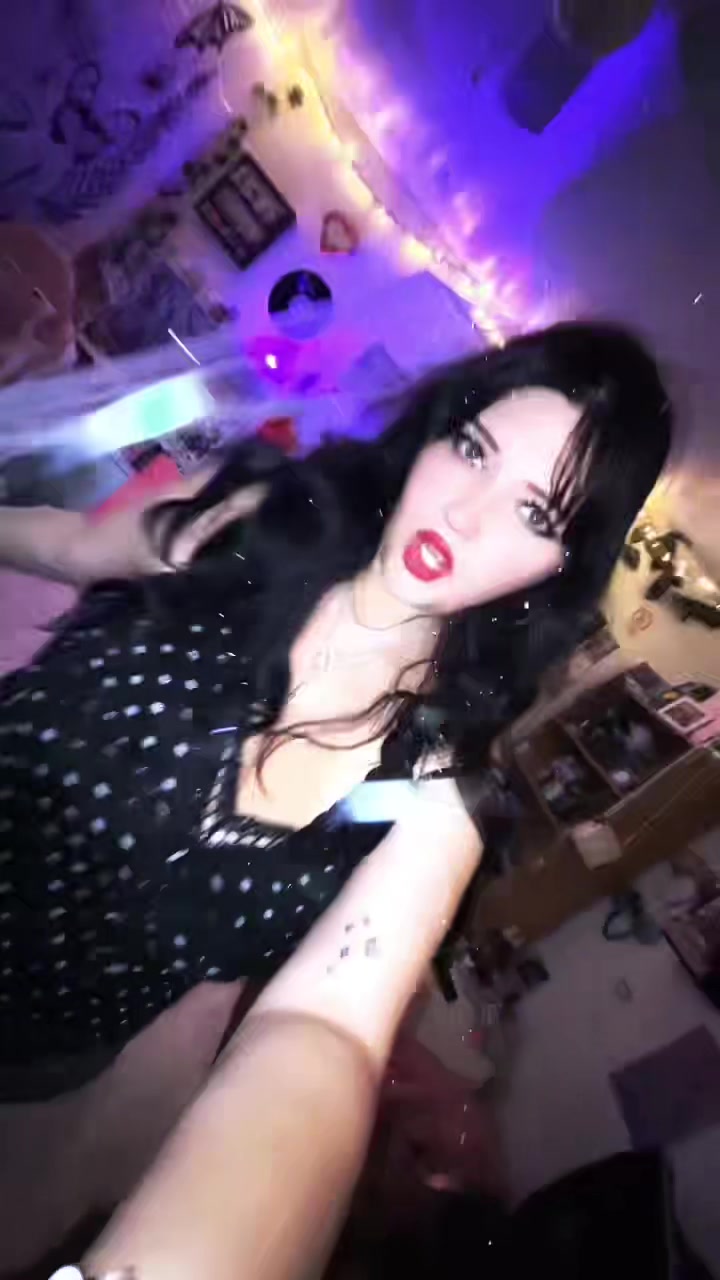 @𝒓𝒂𝒆𝒍𝒆𝒚 ⋆˚࿔