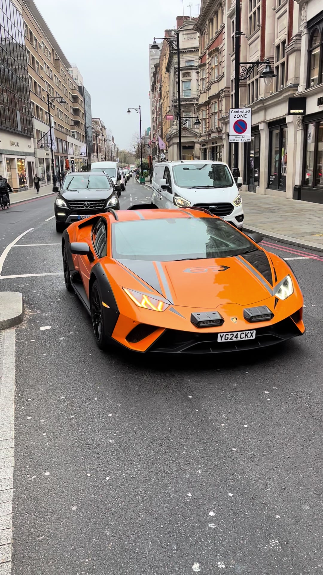 @Hypercars of London
