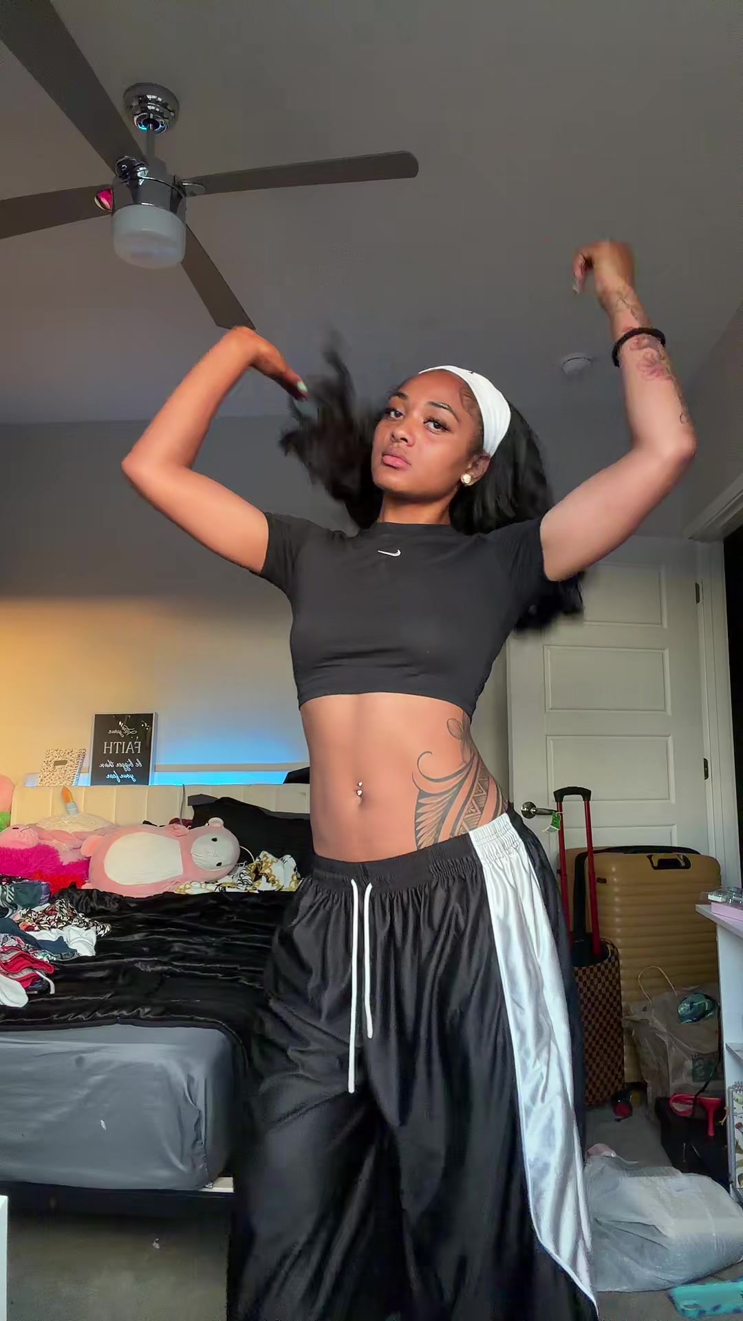 @#queen