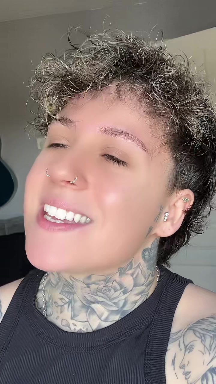 @Chloe .D.