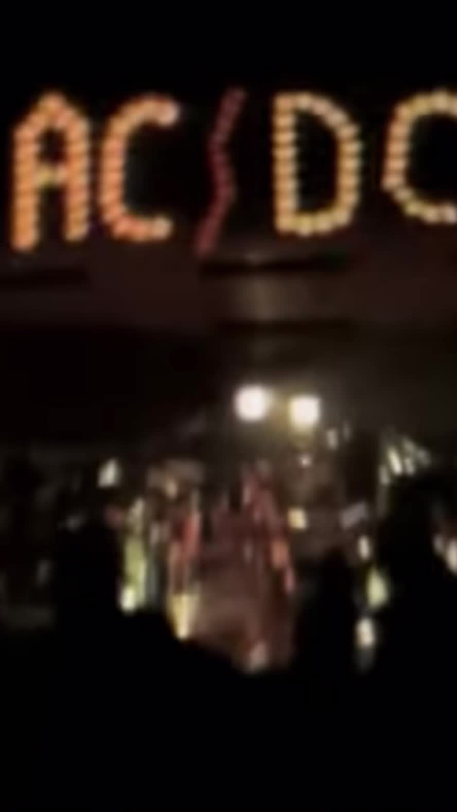 @OnlyACDC (Angus' version)