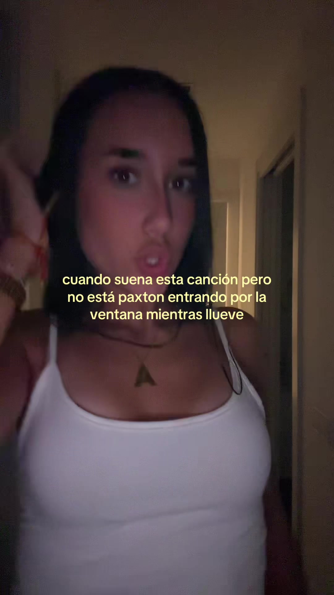 @avril con v