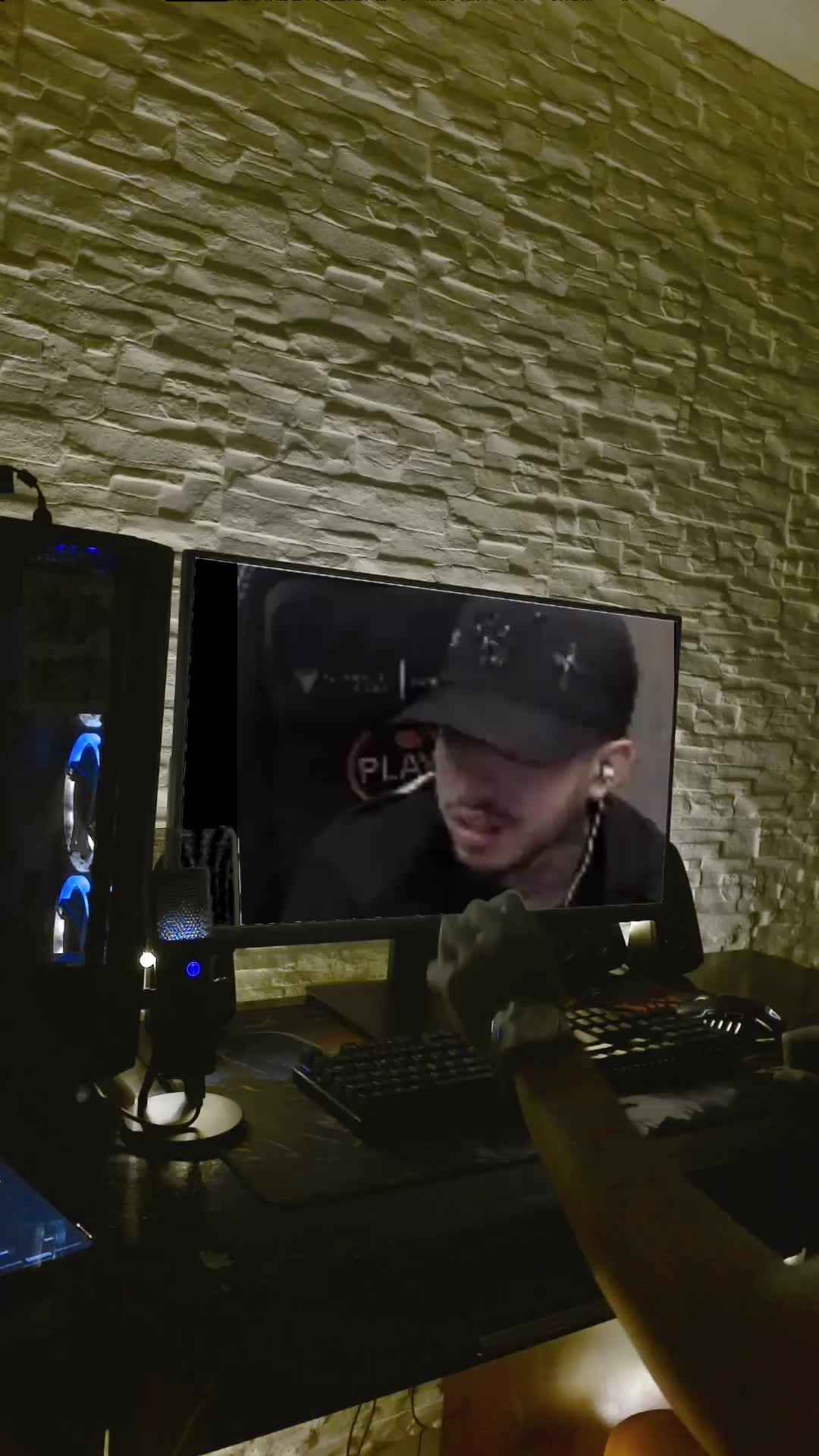 @soy_julian