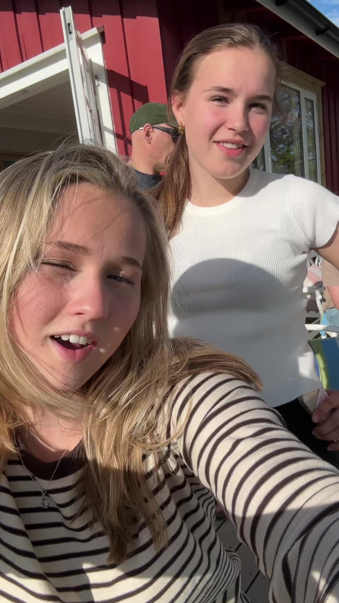 @Emmi