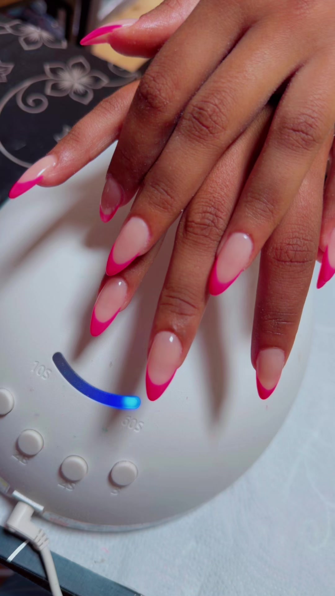 @Glow with me 💅