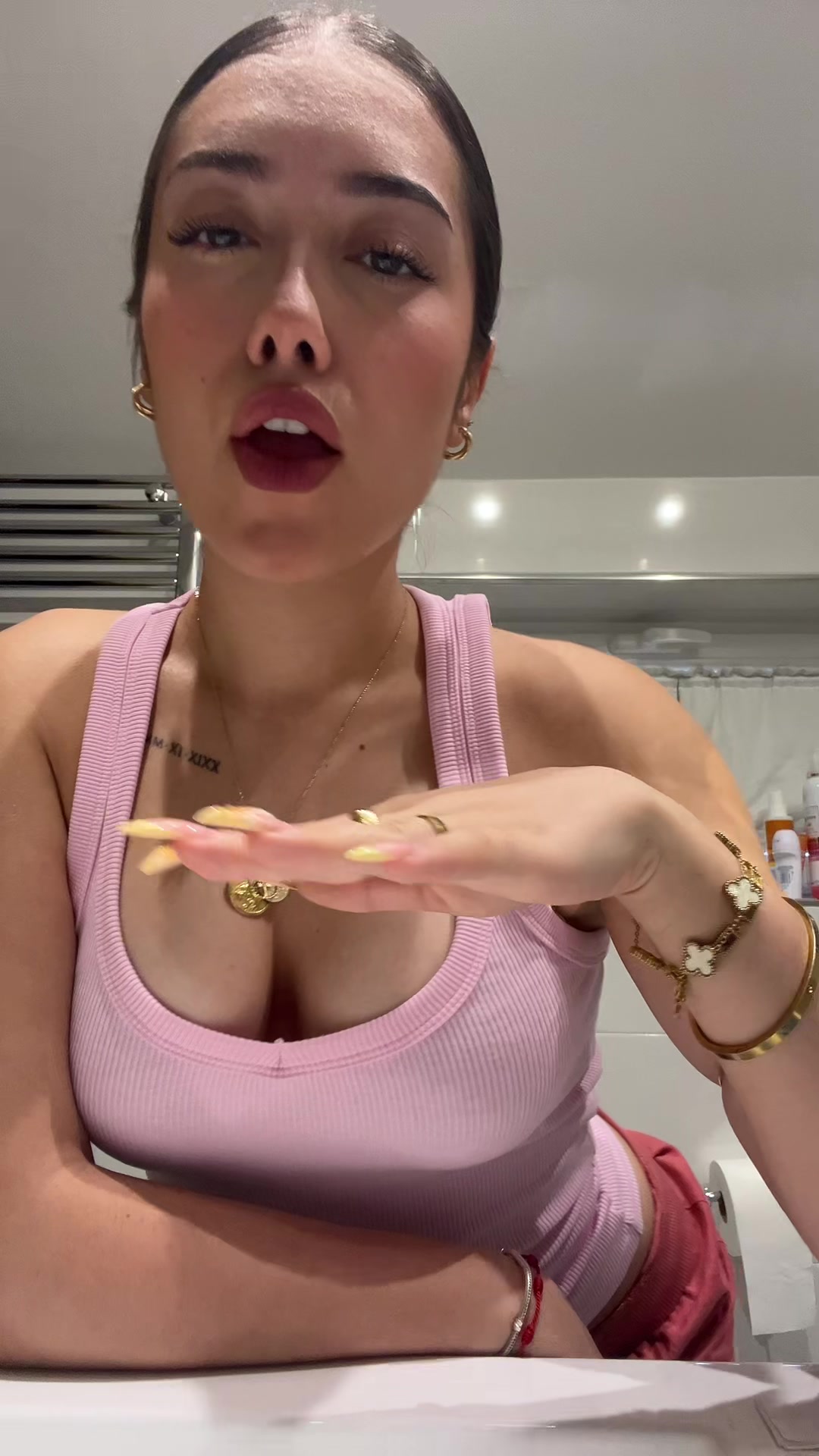 @anita