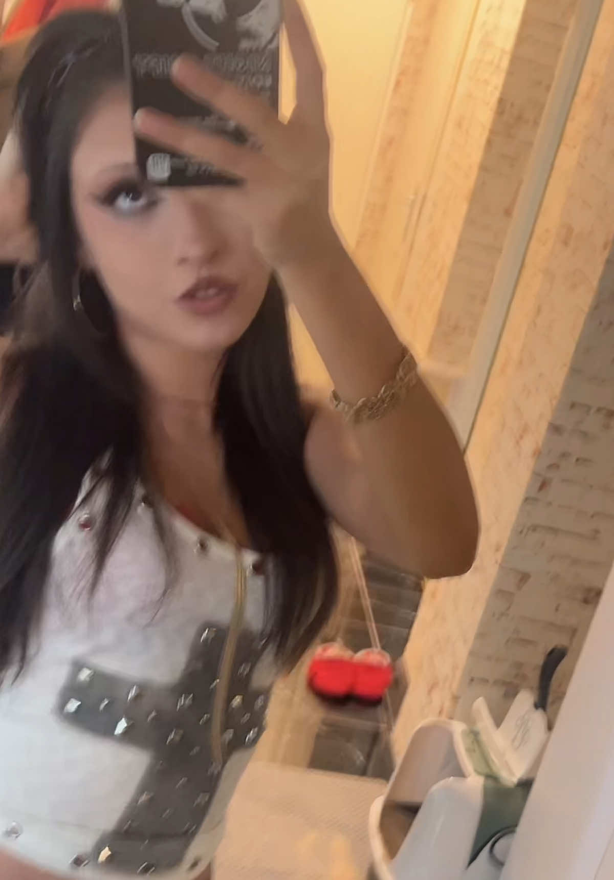 @🧛🏽♀️- mom