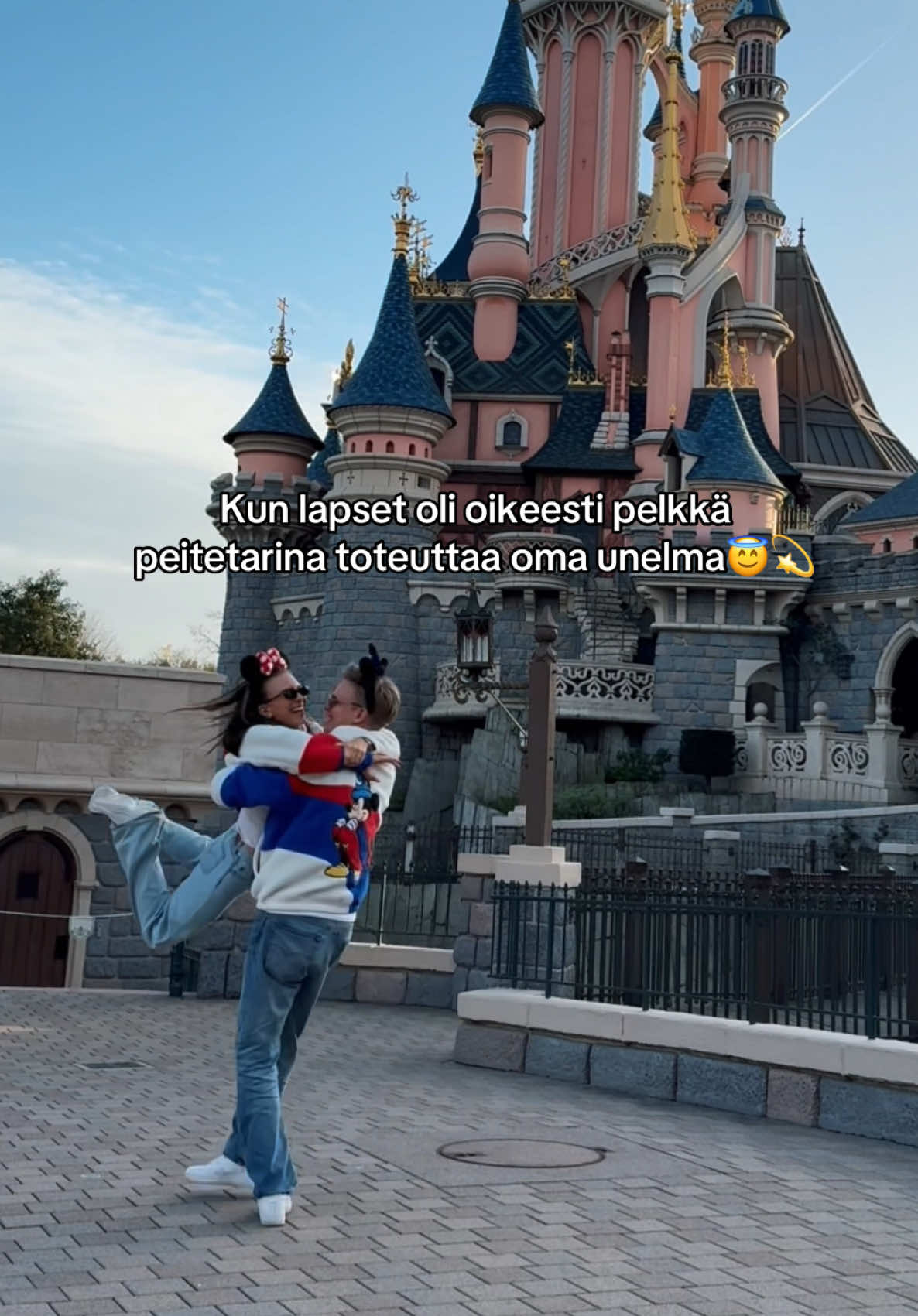 @Dora