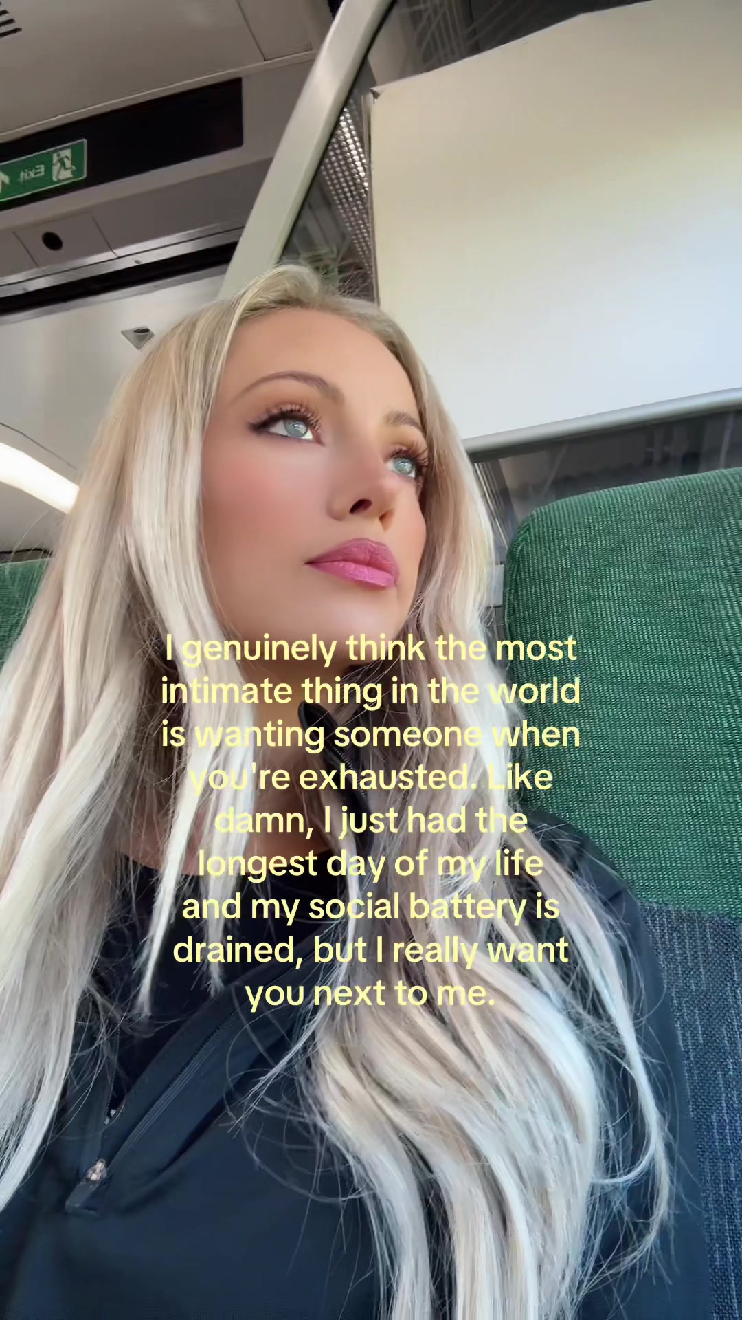 @Lisa J Evans sapphic author ⚢