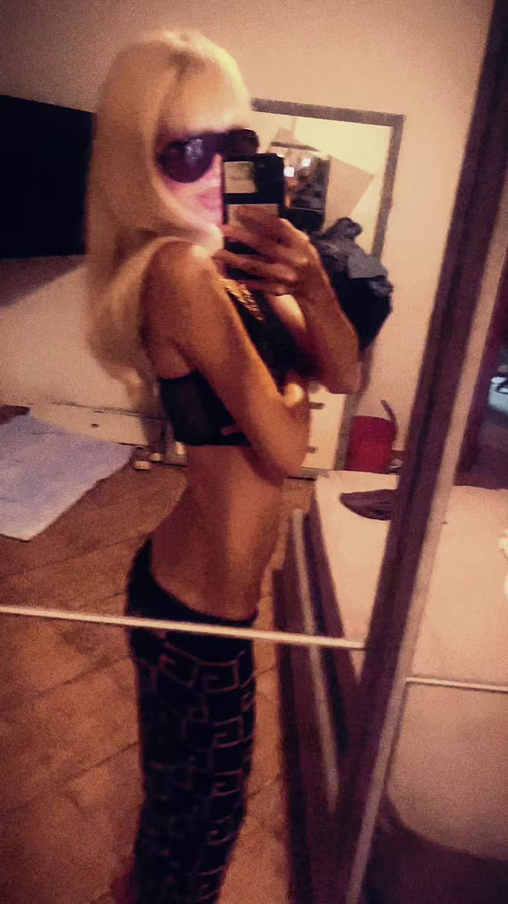 @soleilhilton