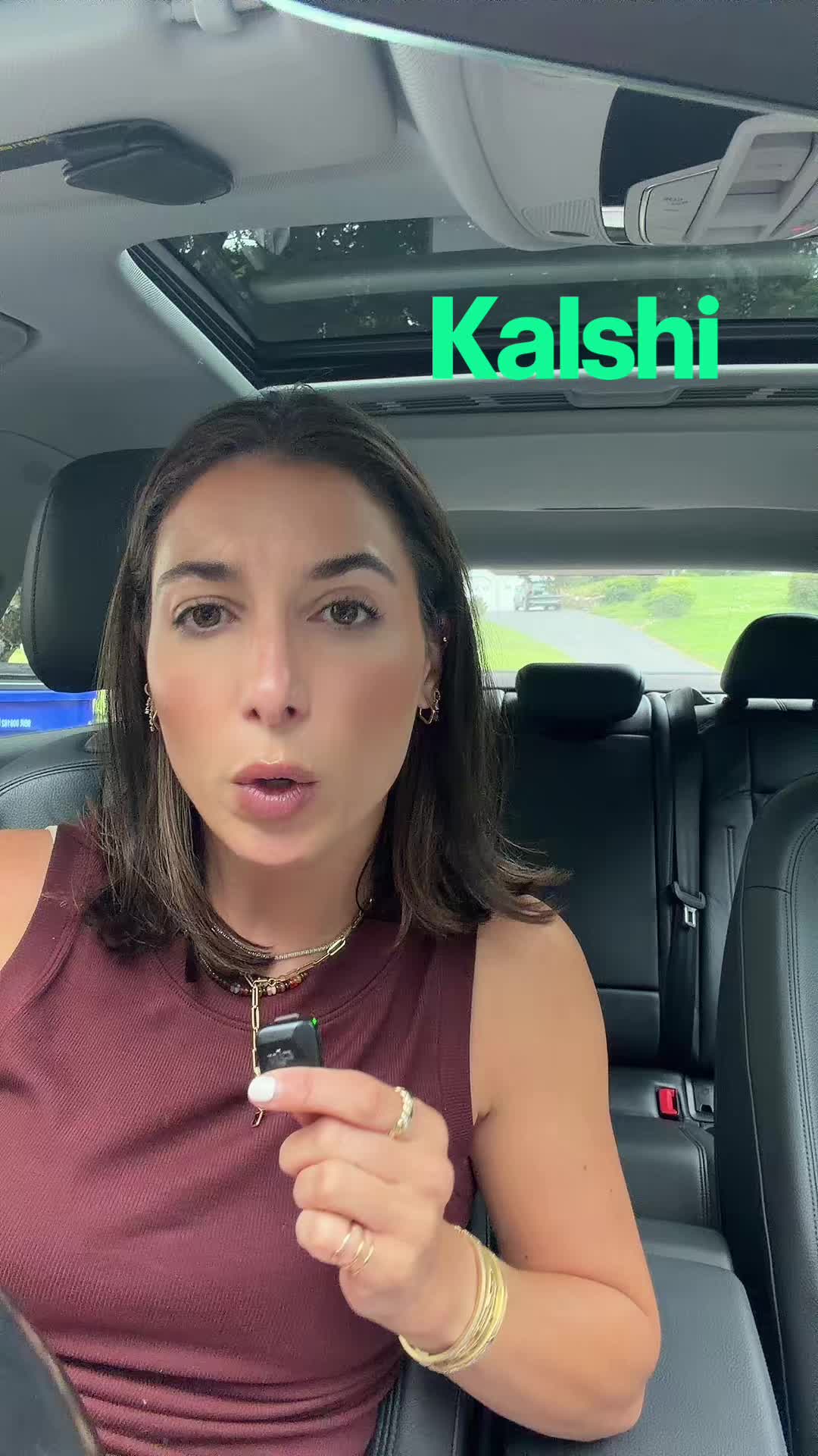 @adriannaiafolla