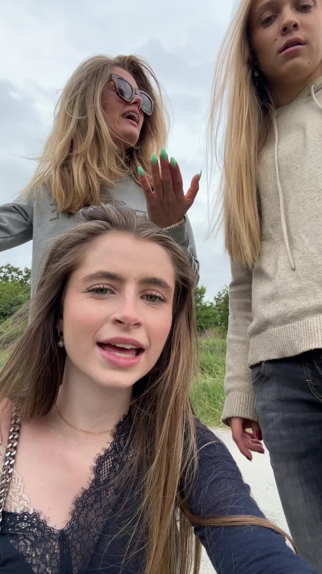 @bellaspammar