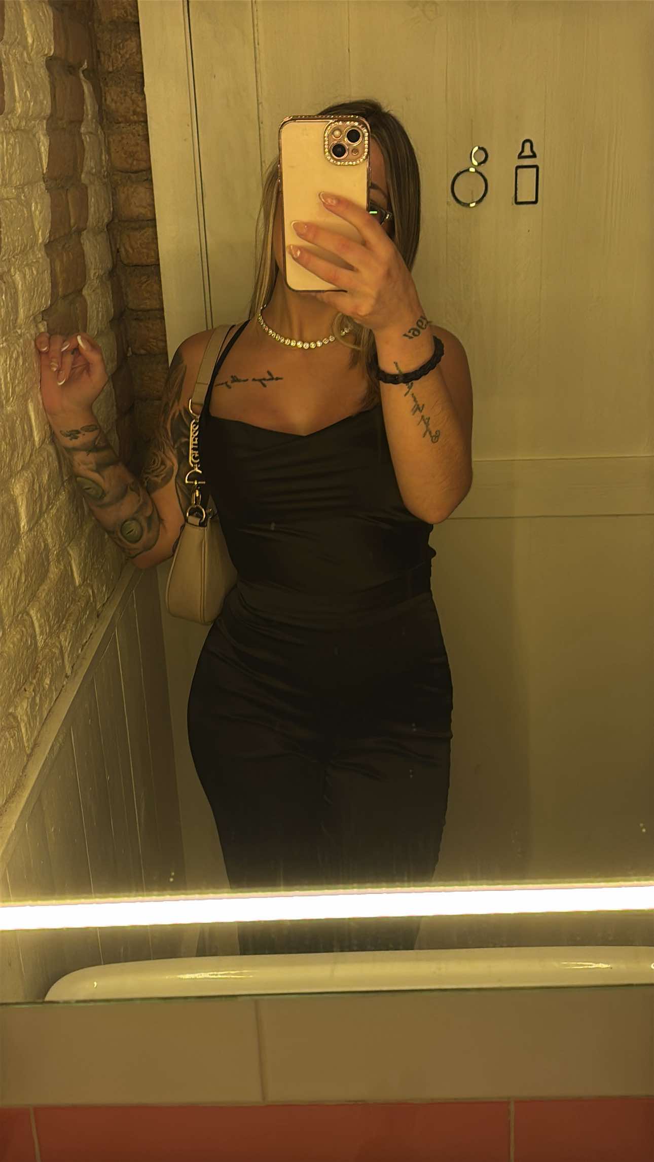 @Iraidefloreees