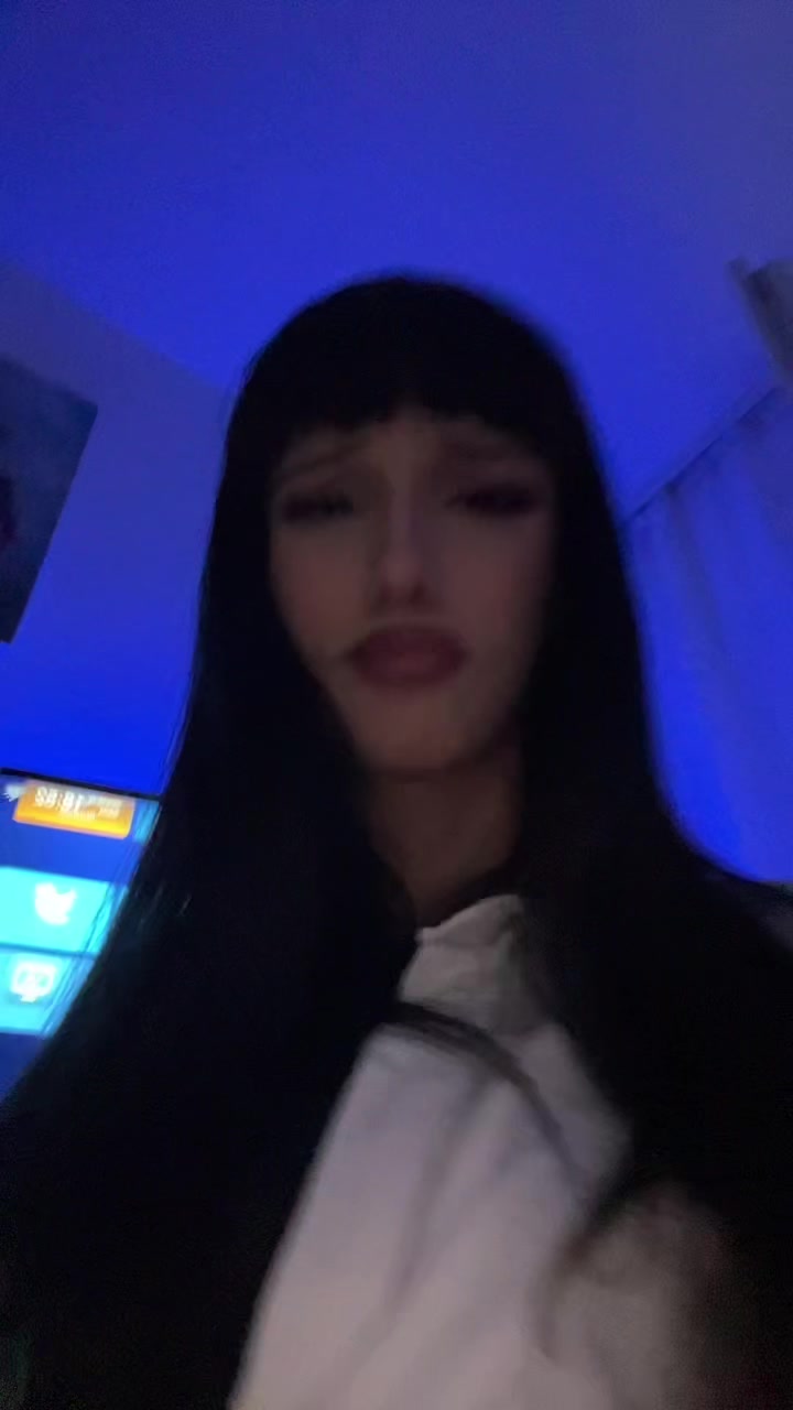 @кäја 🧛🏻