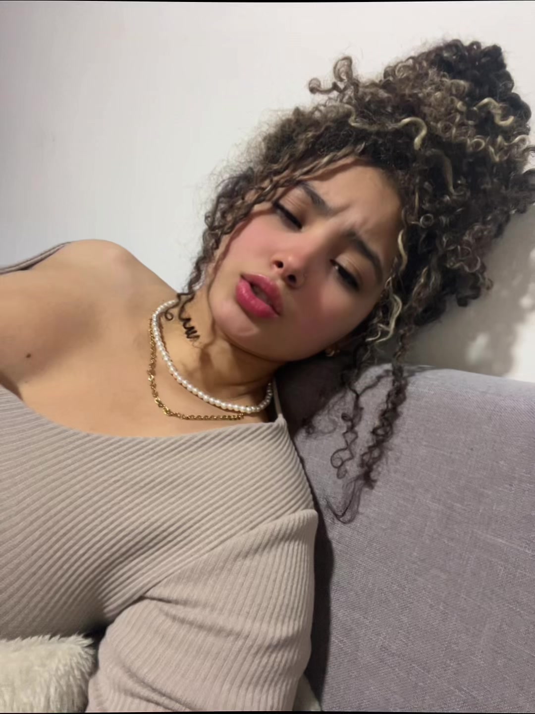 @Scarlethr_22