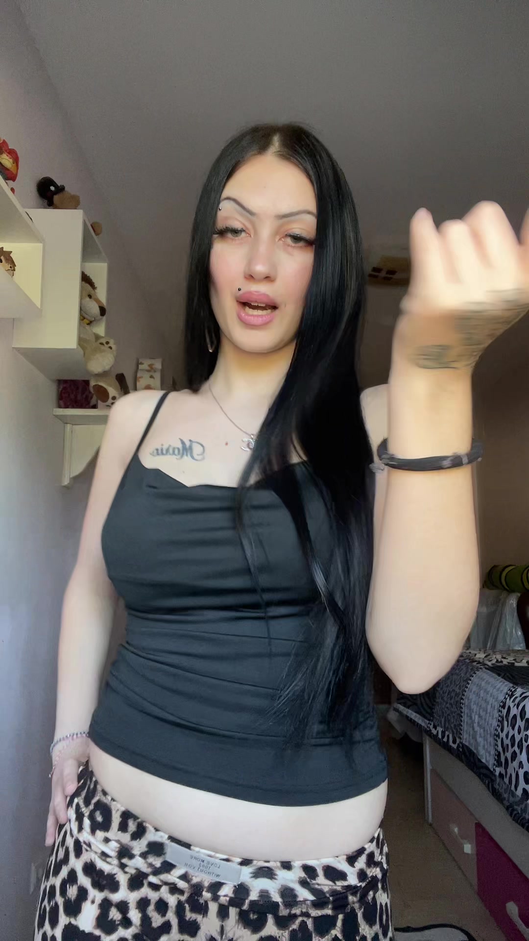 @PrettyWhenuKryy