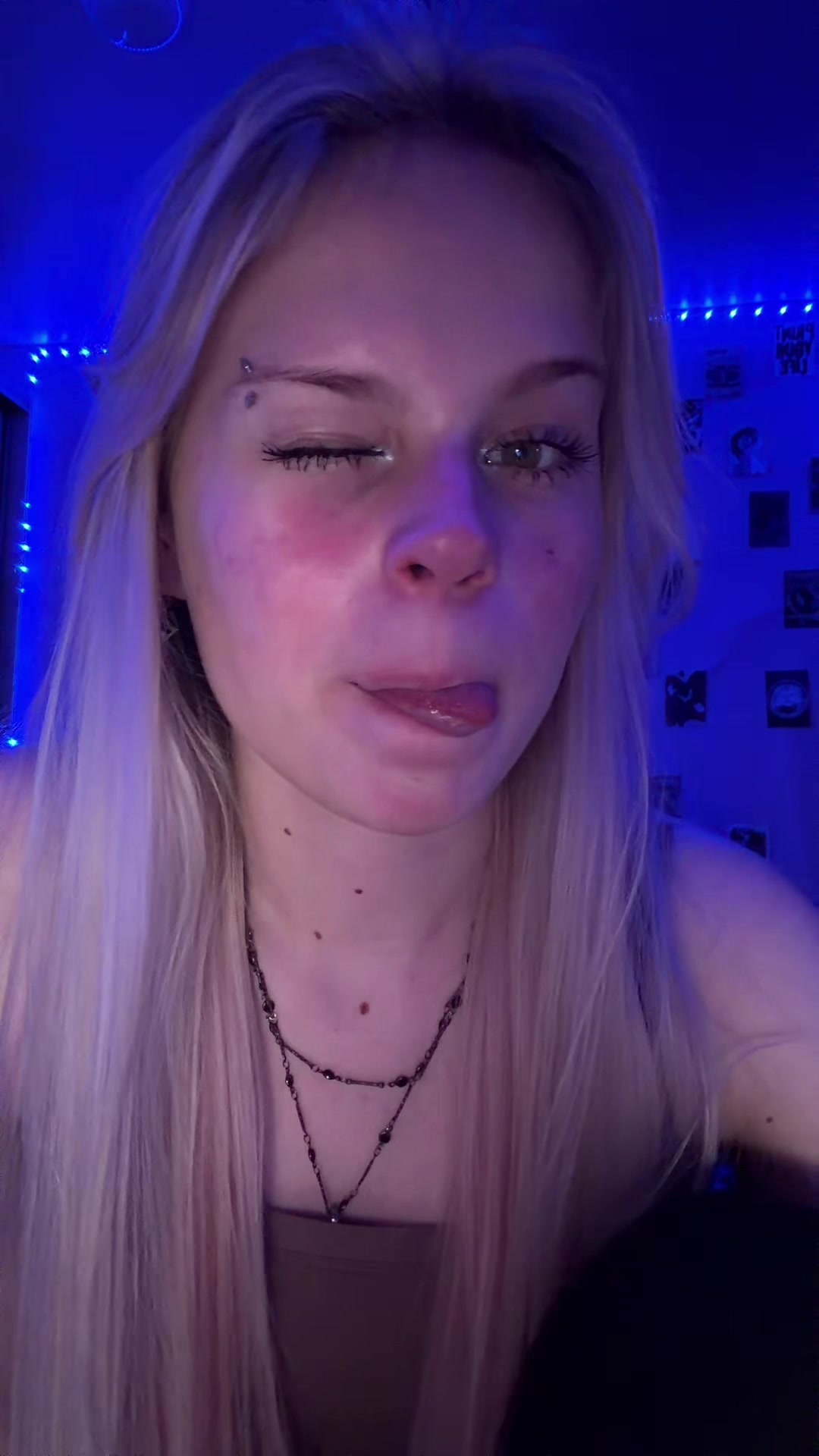 @uwekqq