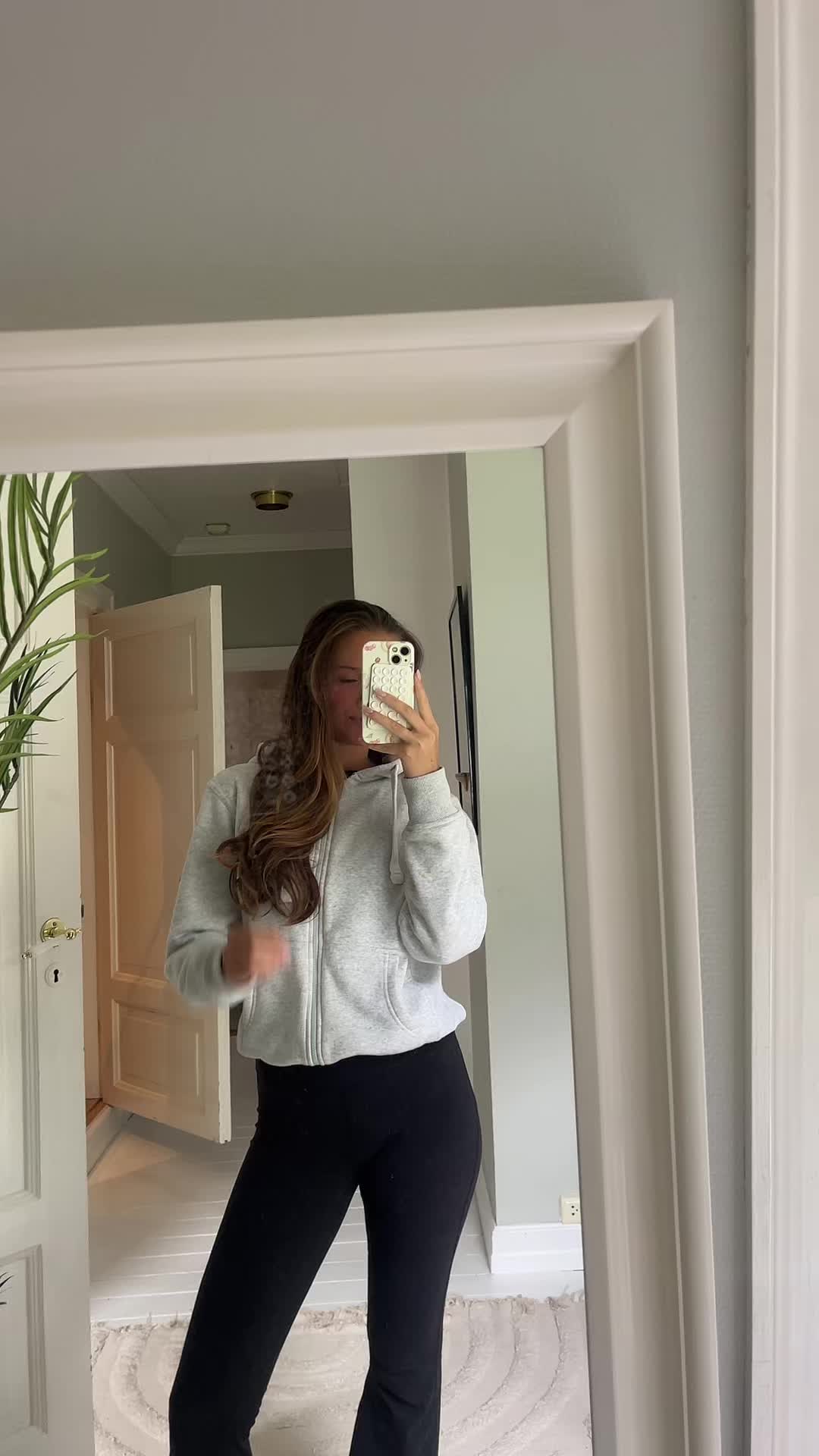 @Ovidiastore
