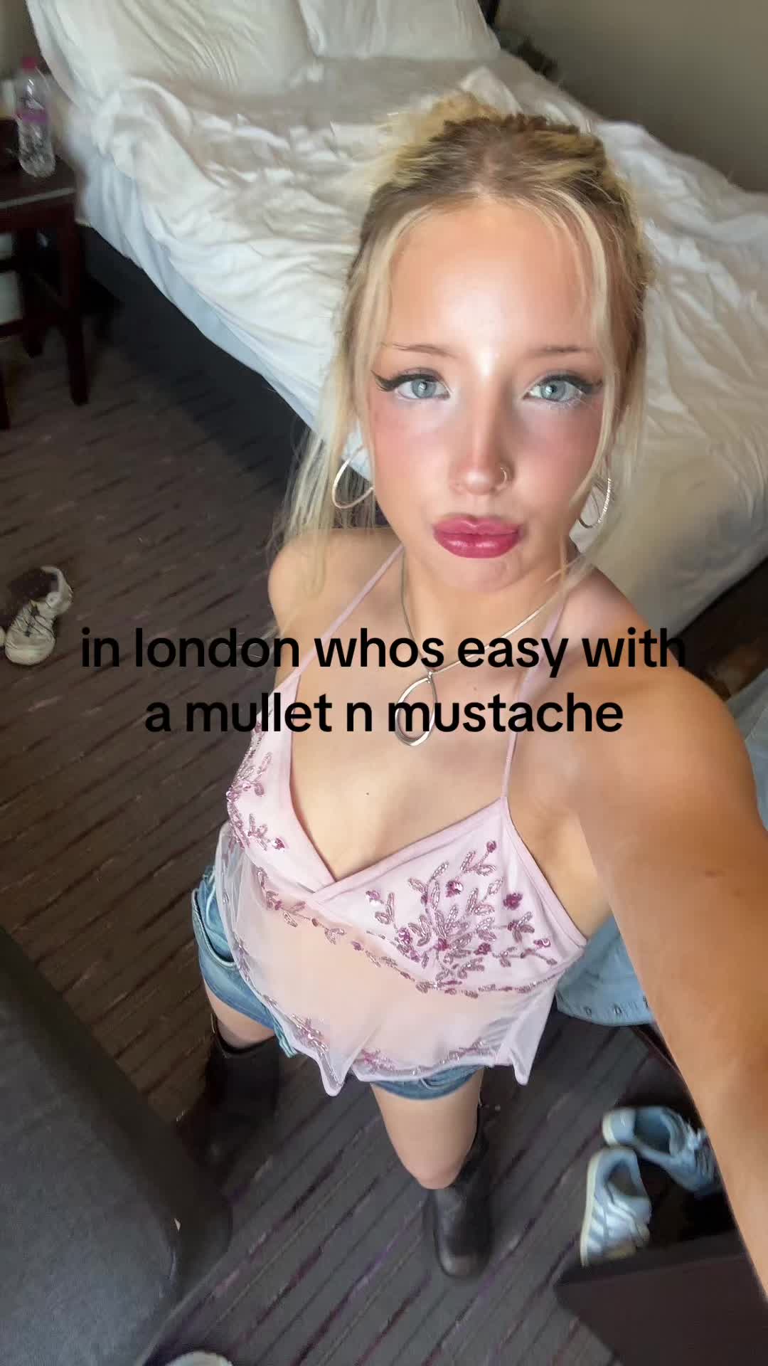 @🪽