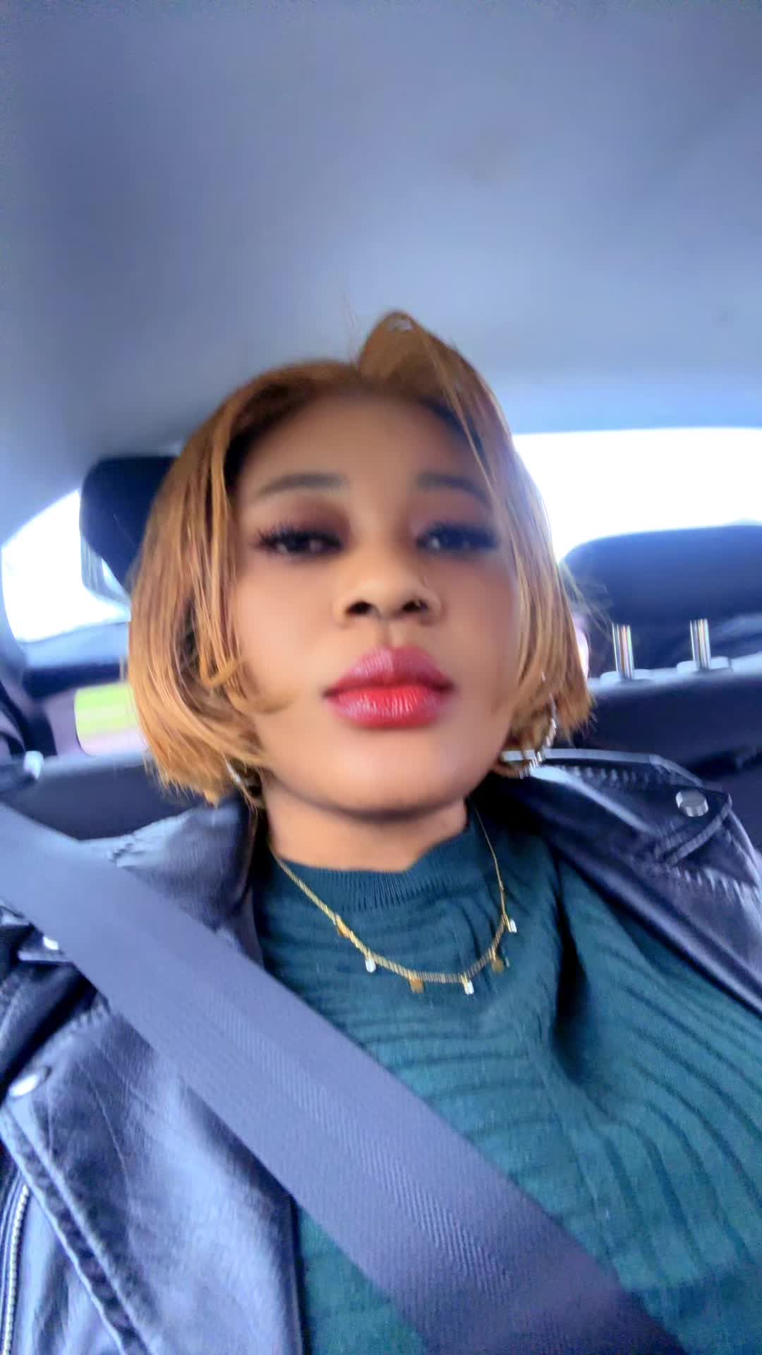 @queenlit06