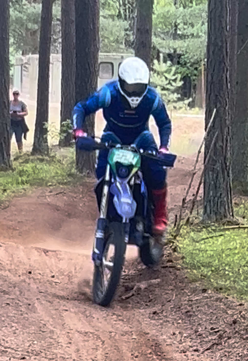 @HHRacingEnduroTeam