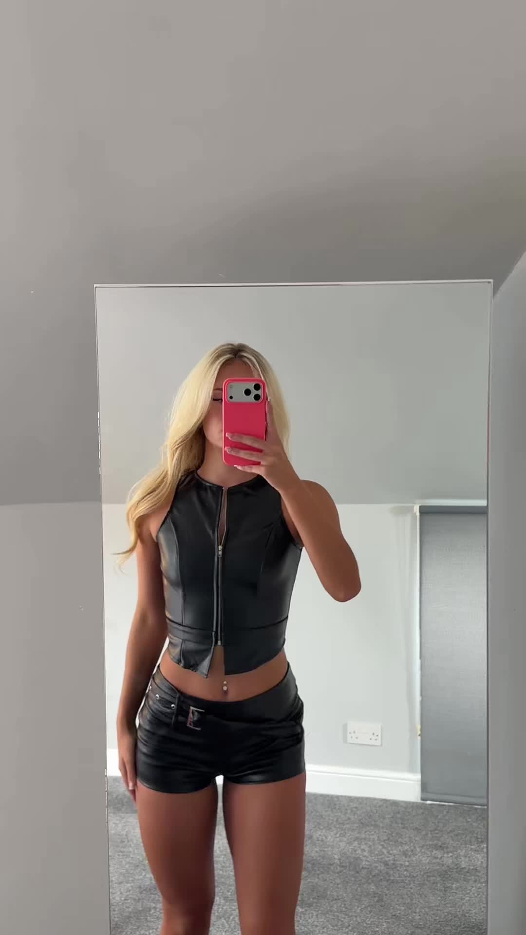 @BelleRosieHoward★