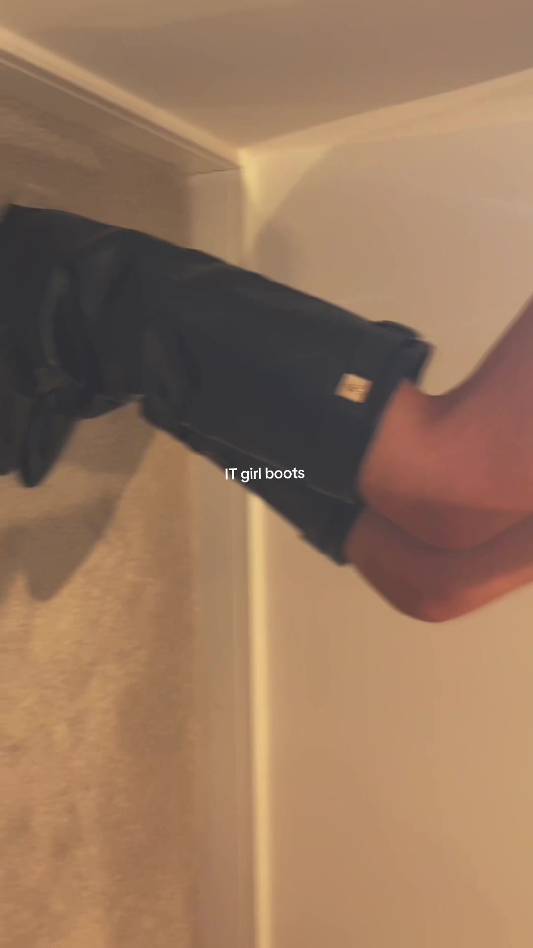 @ᥫ᭡