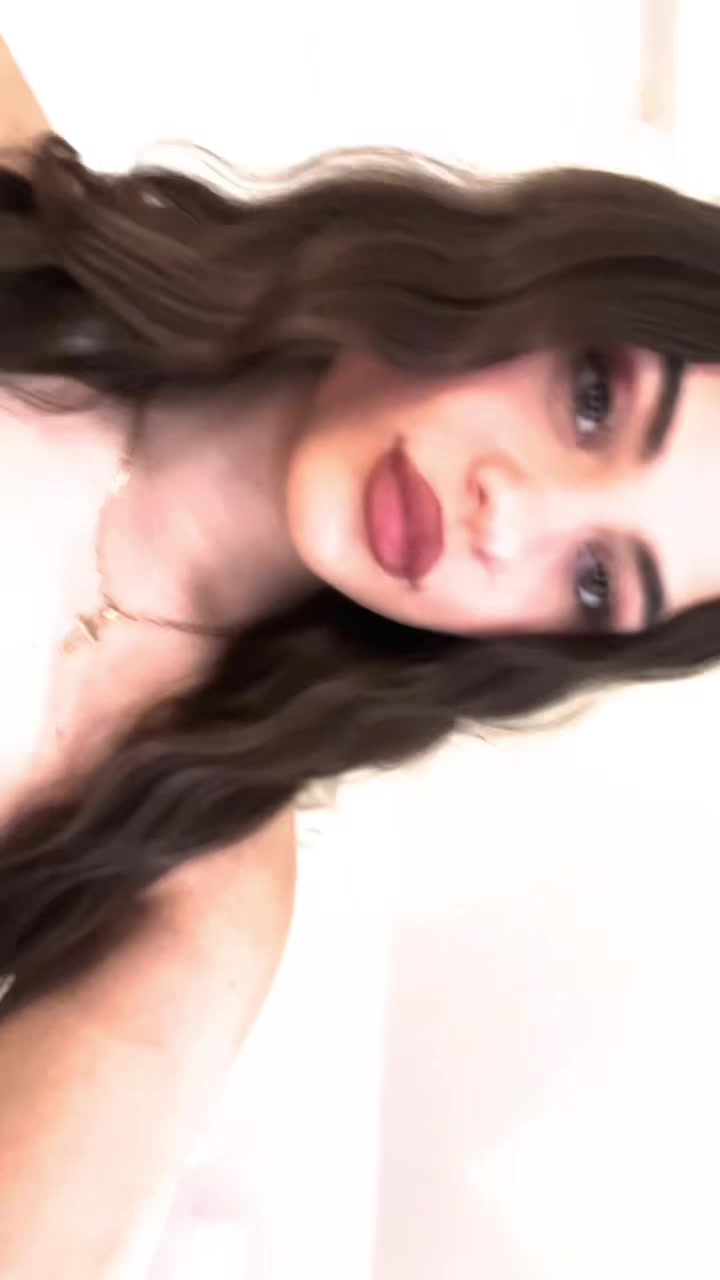 @Donika Purrini