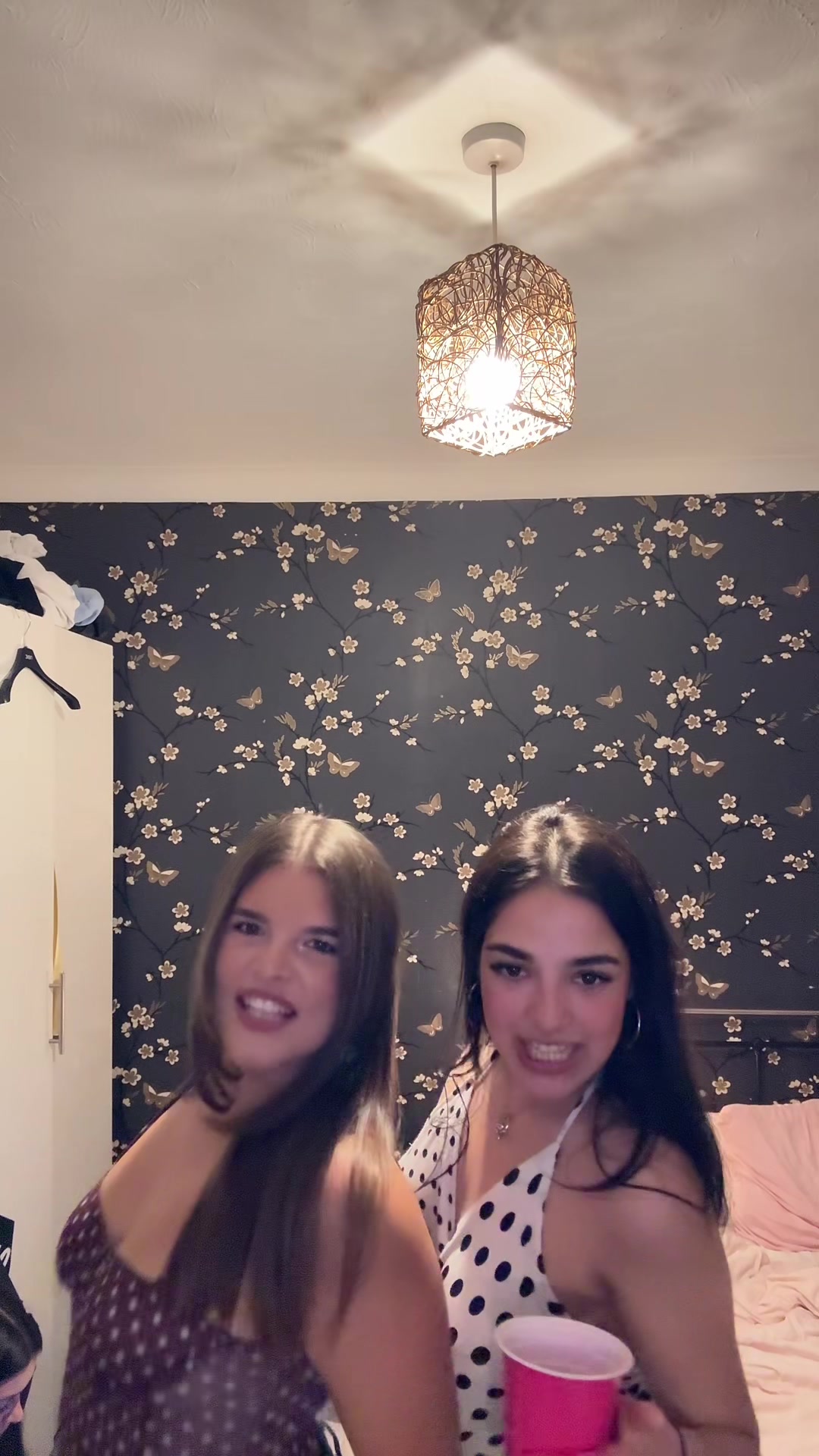 @elll