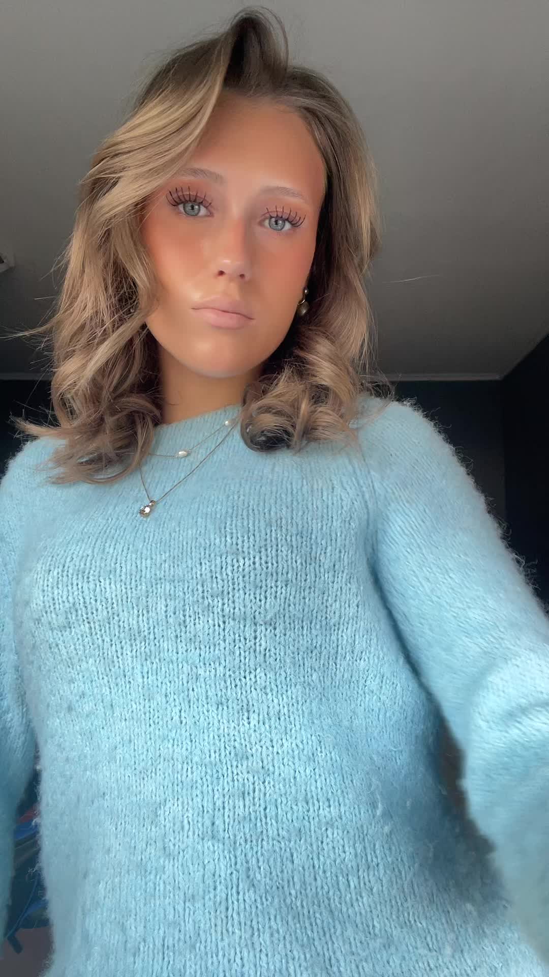 @😽