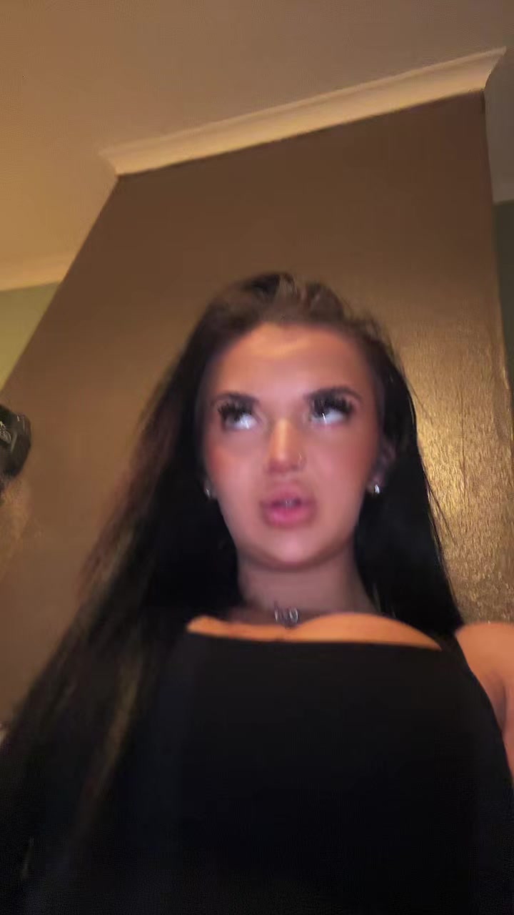 @tillybevanxx