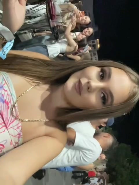 @loriana