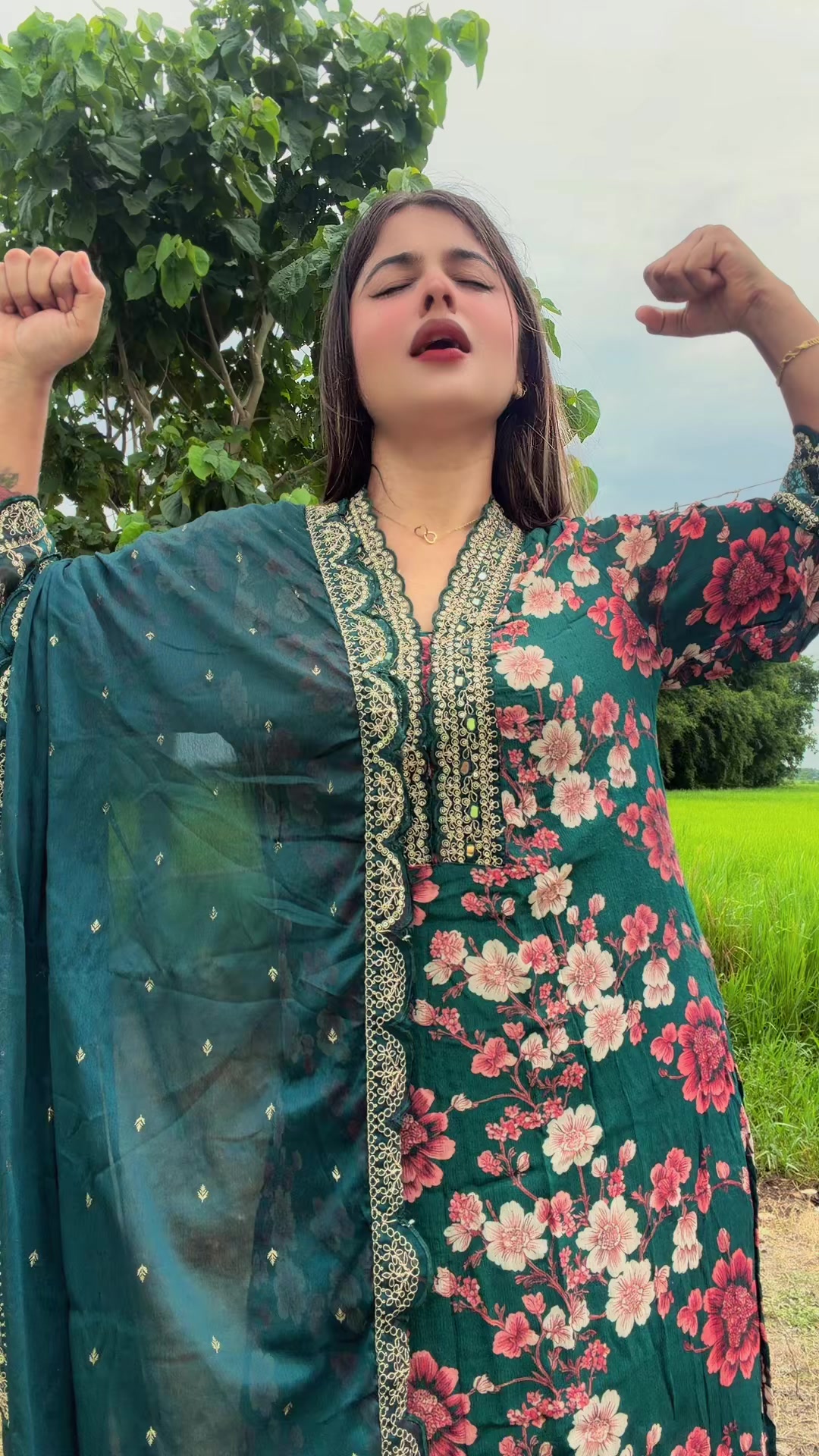 @Moon🌙🇳🇵