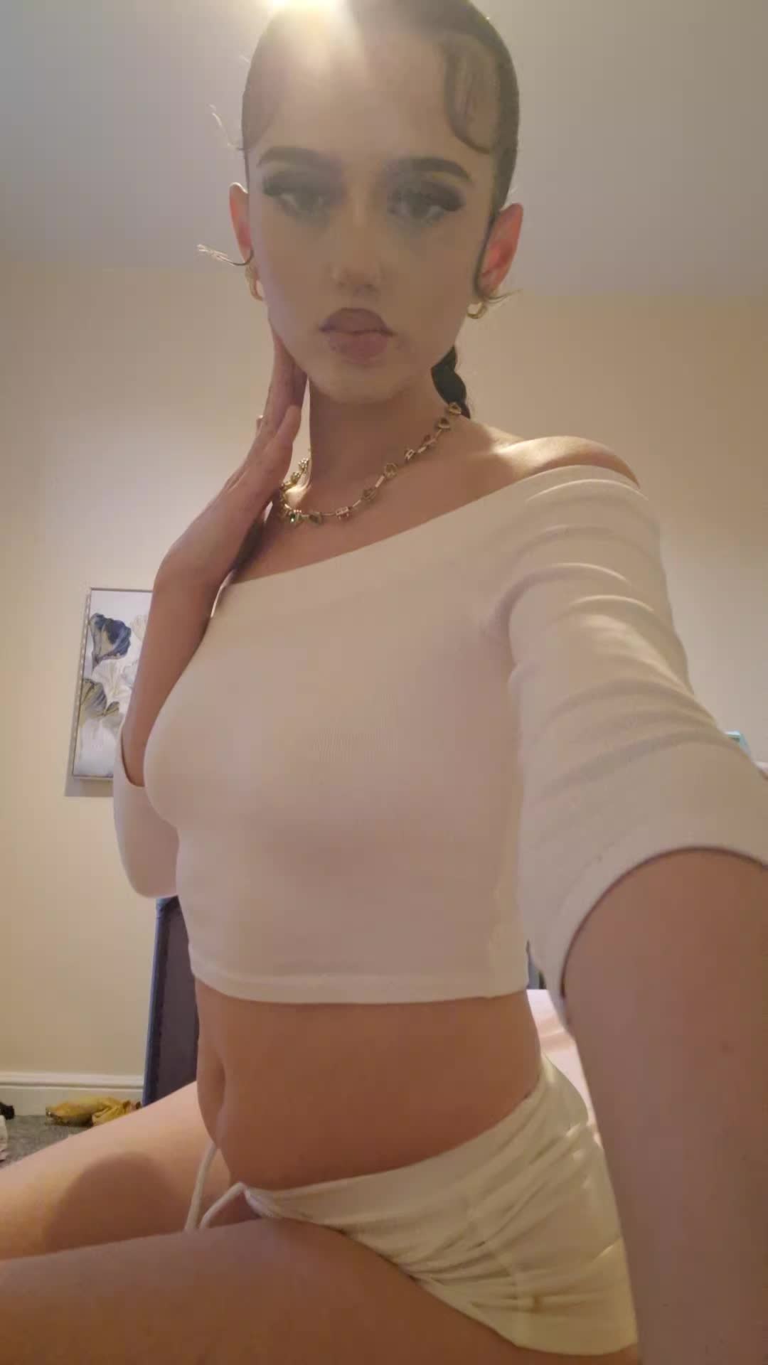 @Angel Rhodes