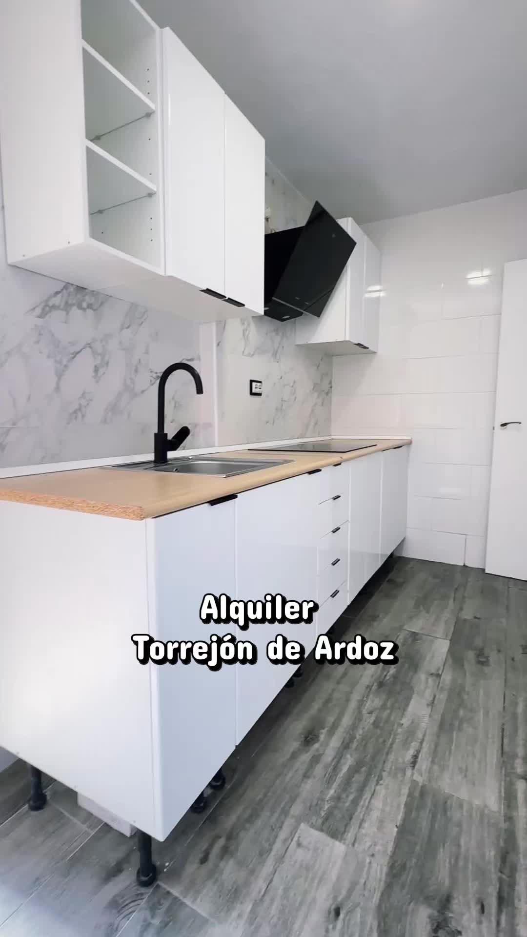 @AlquilaMejor.es