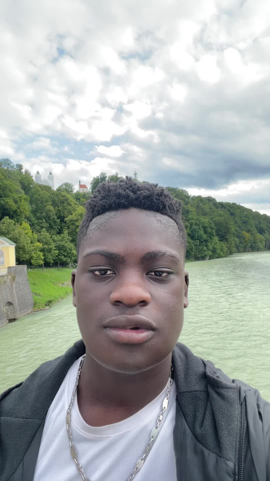@𝘔𝘶𝘴𝘵𝘪 𝘔𝘢𝘺𝘣𝘢𝘤𝘩