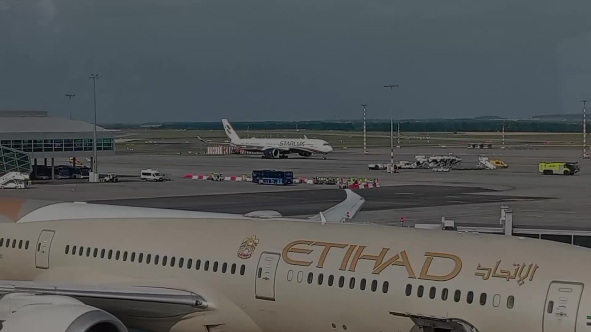 @✈️🇨🇿AviationGuy777🎸🚌