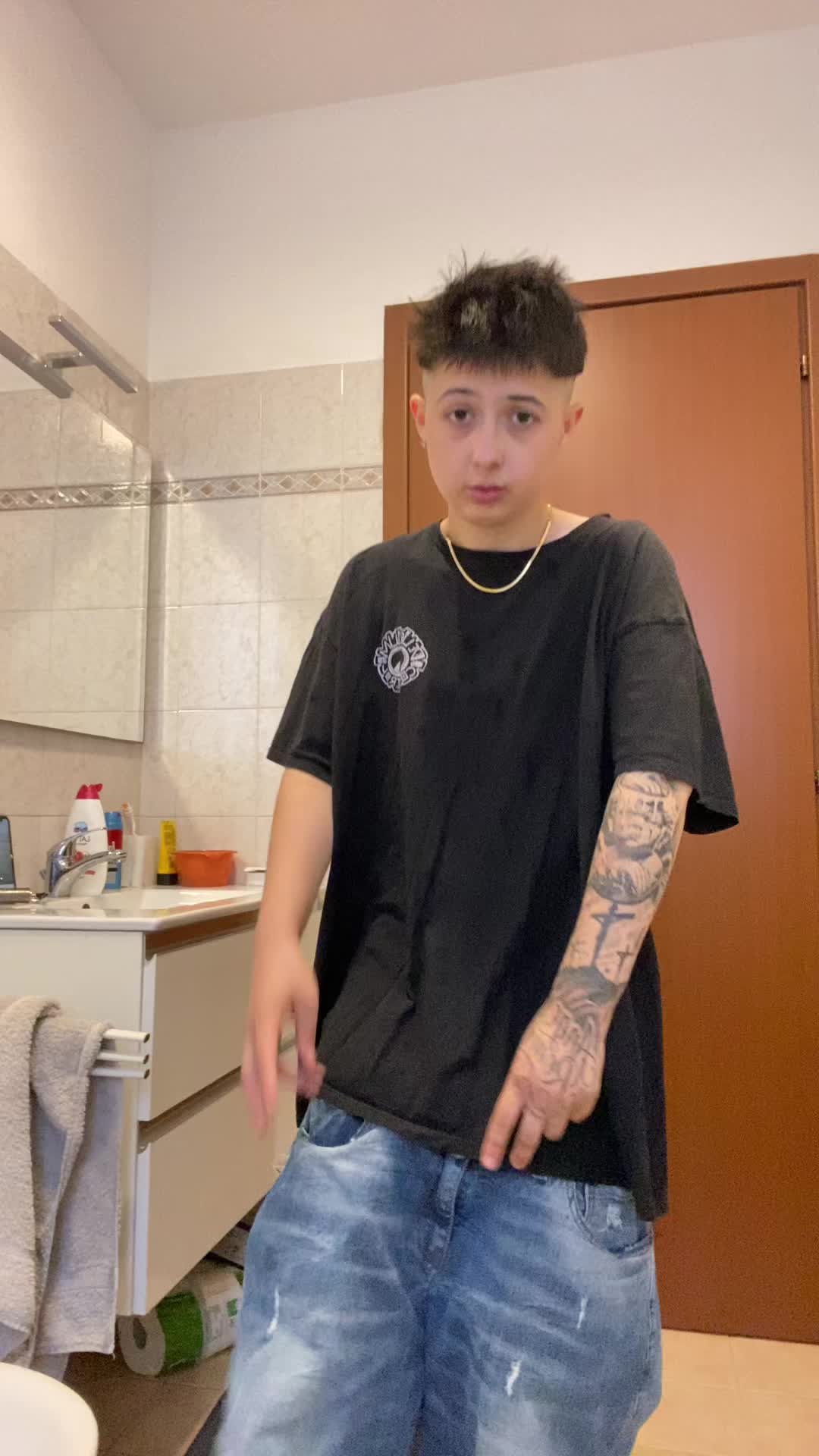 @_sottokassamitroverai_☣️🏴☠️