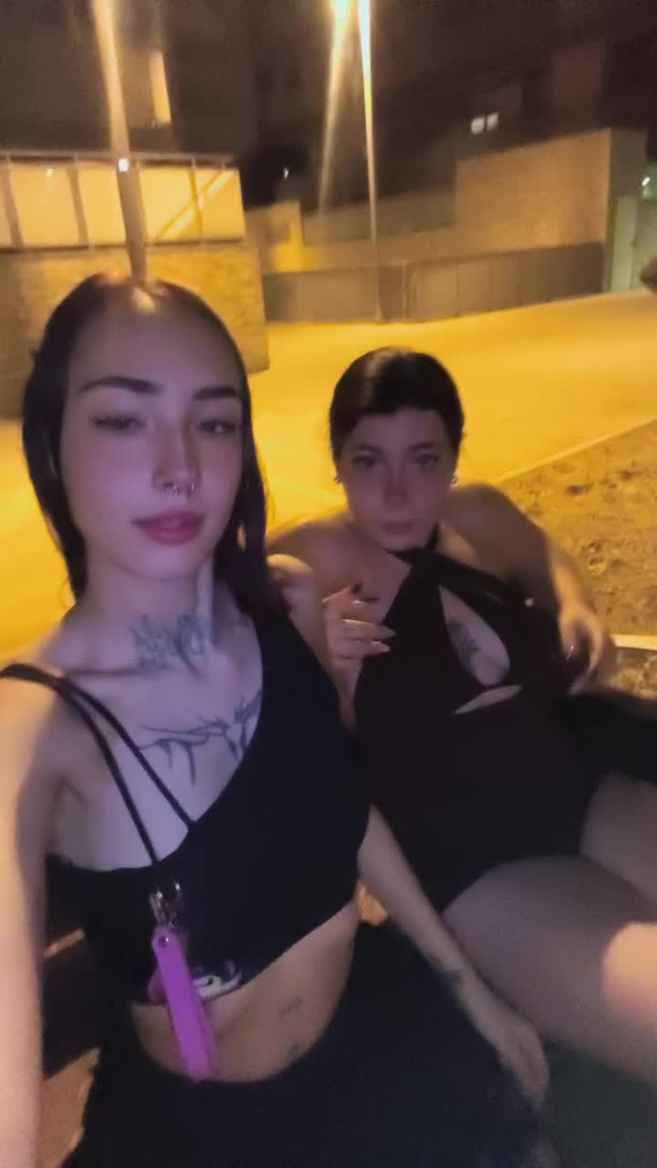 @Melisa Lopez🇷🇴