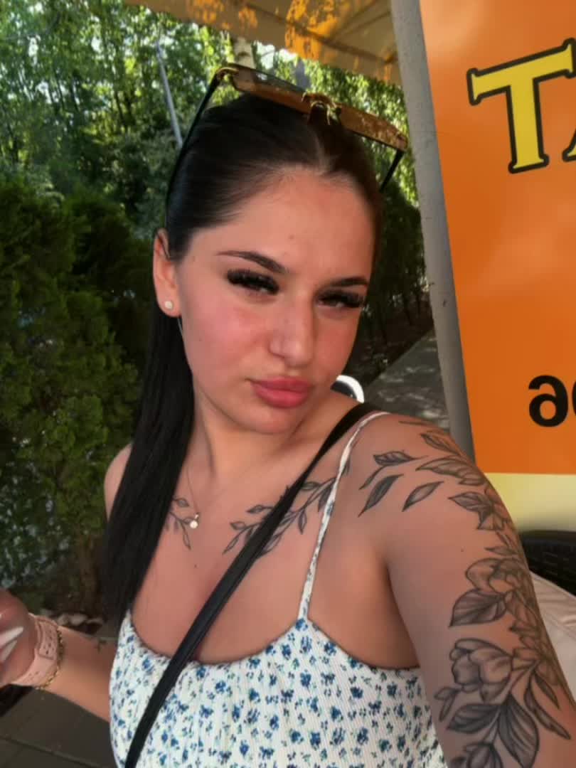 @Andrée